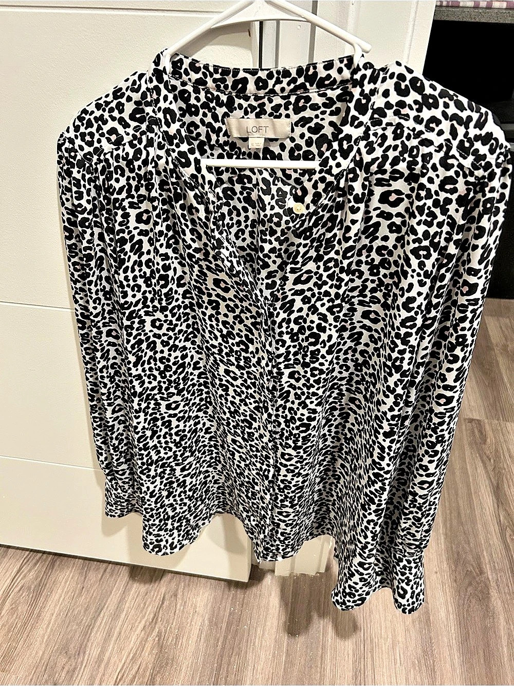 LOFT Animal Print Button Down Shirt Size XL